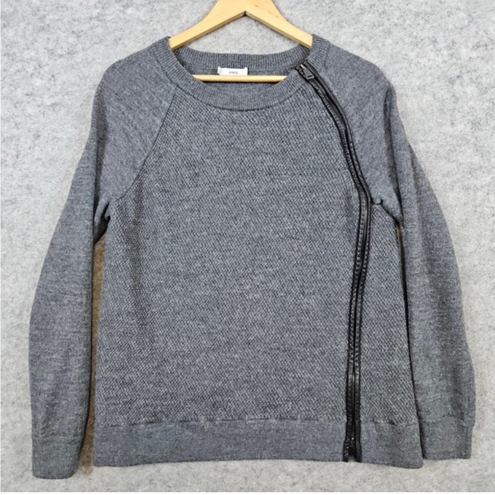 Vince Women’s Gray Partial zip Sweater (size: Medium)
